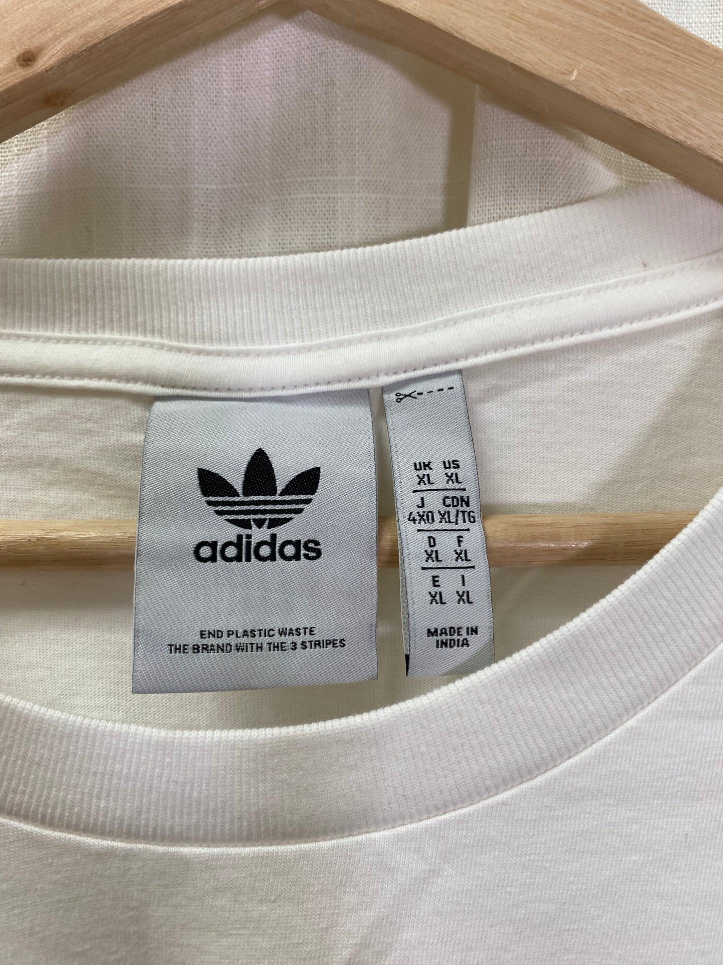 Adidas Tee (XL)